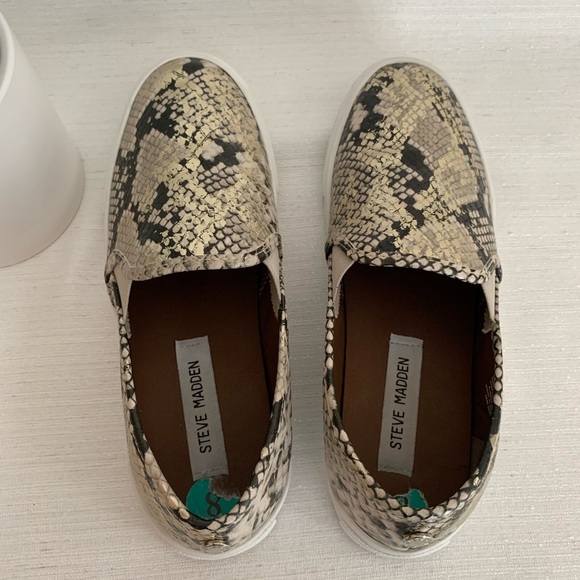 Steve Madden Safary Gold Snake Slip-On Platform Sneaker Woman’s 8M - Picture 9 of 14